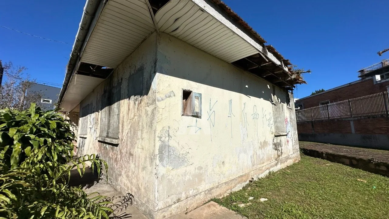 Casa com terreno de 546,72m à venda no bairro Anita Garibaldi em Joinville - SC de R$ 890.000,00 por R$ 840.000,00 — foto 7