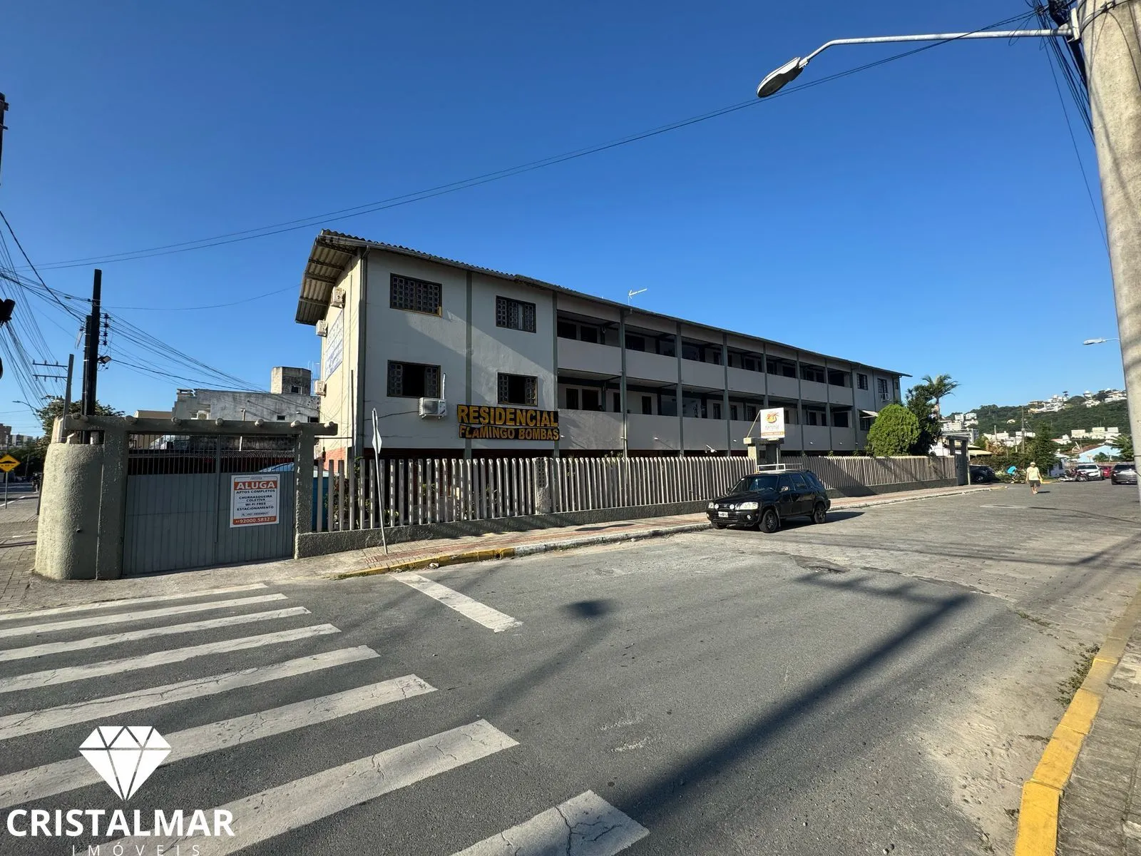 RESIDENCIAL EM BOMBAS A 500 METROS DO MAR COM 18 APARTAMENTOS — foto 2