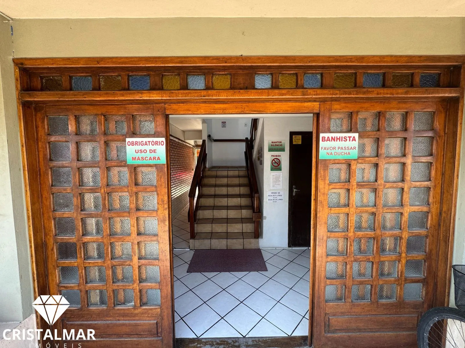 RESIDENCIAL EM BOMBAS A 500 METROS DO MAR COM 18 APARTAMENTOS — foto 4