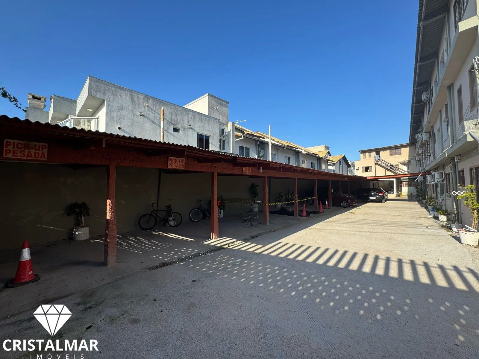 RESIDENCIAL EM BOMBAS A 500 METROS DO MAR COM 18 APARTAMENTOS — foto 7