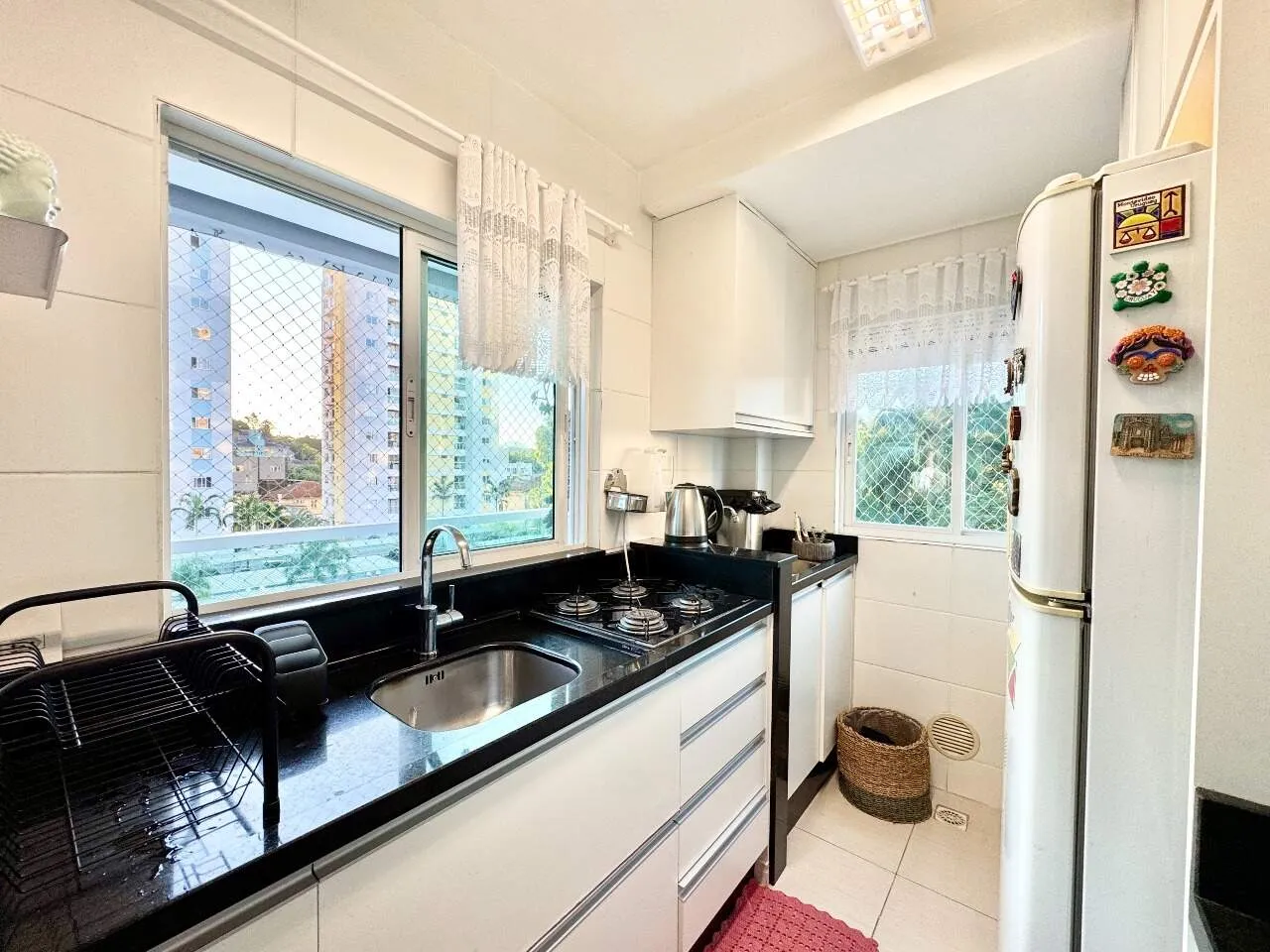 Apartamento mobiliado com churrasqueira e elevador na Escola Agrícola — foto 6