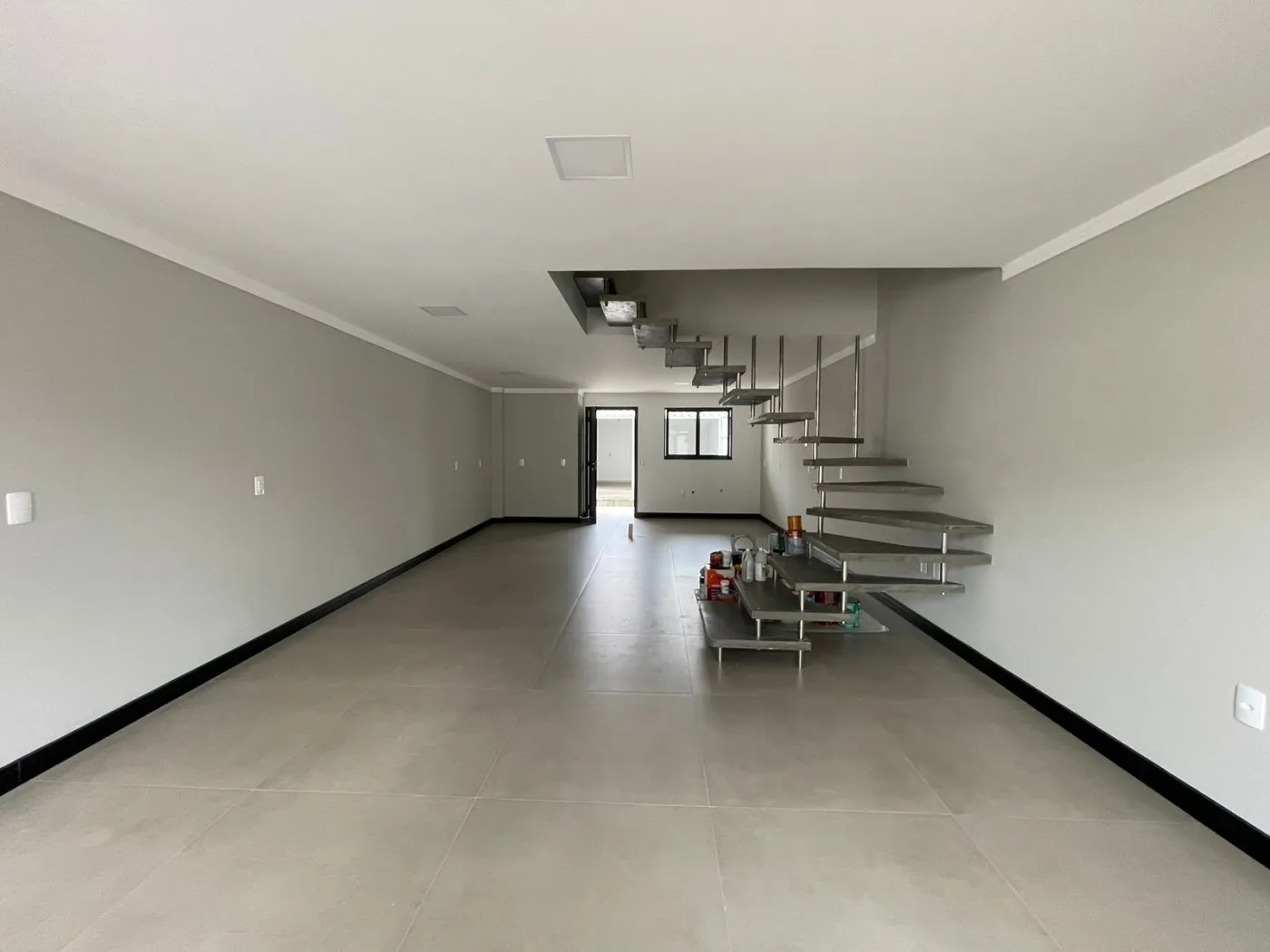 Casa para Venda em Blumenau, Velha, 3 dormitórios, 1 suíte, 3 banheiros, 2 vagas — foto 2