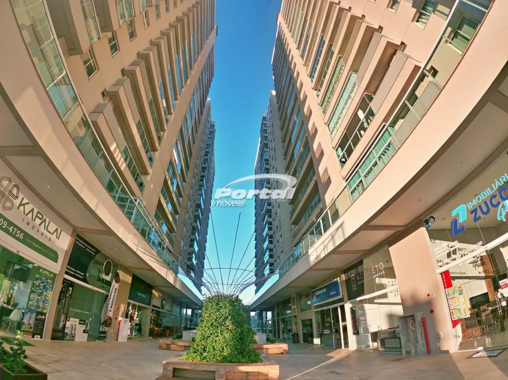 Apartamento com 3 dormitórios, sendo 1 suíte e 02 vagas de garagem a 50 metros do mar no bairro Itacolomi em Balneário Piçarras/SC - foto 1