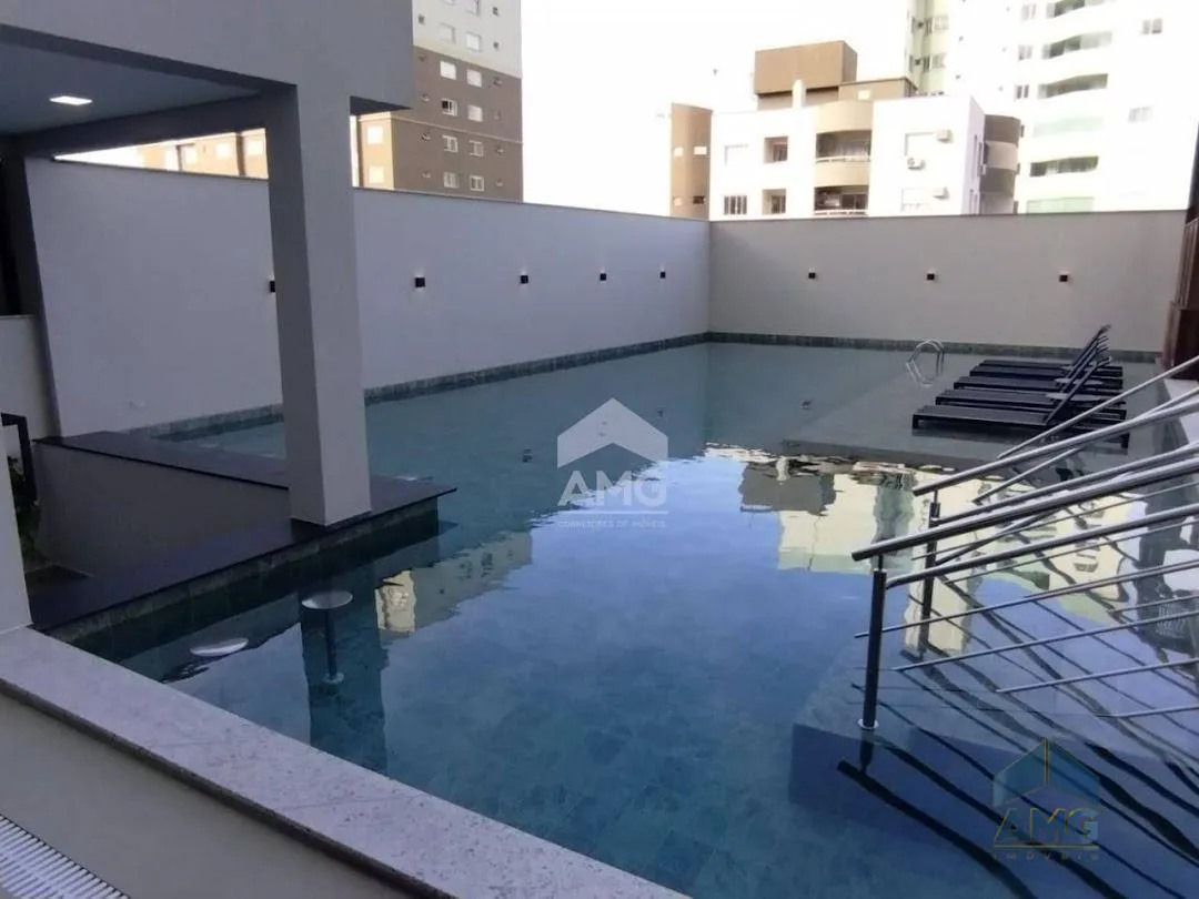 Apartamento com 3 dormitórios à venda, 100 m por R$ 960.000,00 - Centro - Navegantes/SC — foto 2