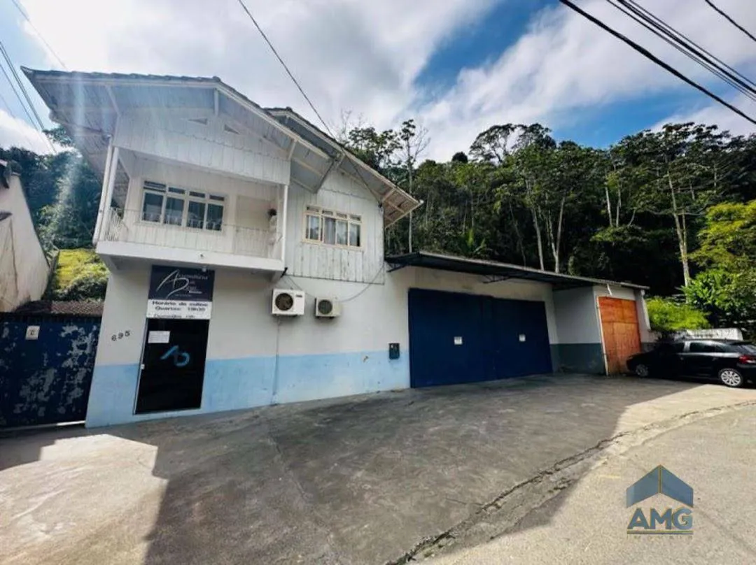 Casa com 3 dormitórios à venda, 261 m por R$ 595.000,00 - Garcia - Blumenau/SC - foto 1