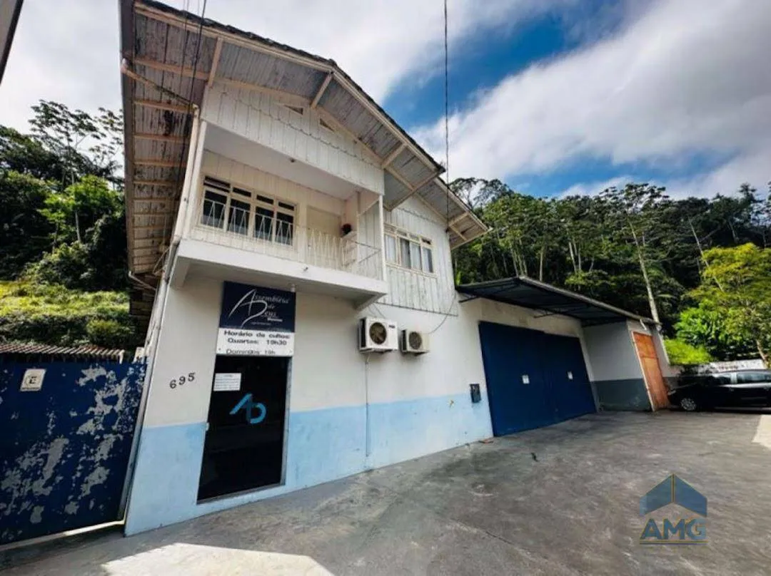 Casa com 3 dormitórios à venda, 261 m por R$ 595.000,00 - Garcia - Blumenau/SC — foto 2