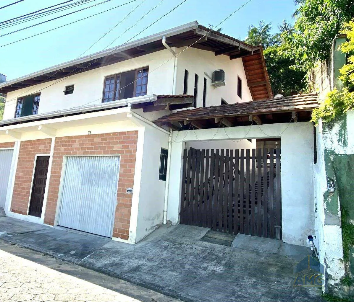 Casa com 3 dormitórios à venda, 229 m por R$ 650.000,00 - Escola Agrícola - Blumenau/SC - foto 1