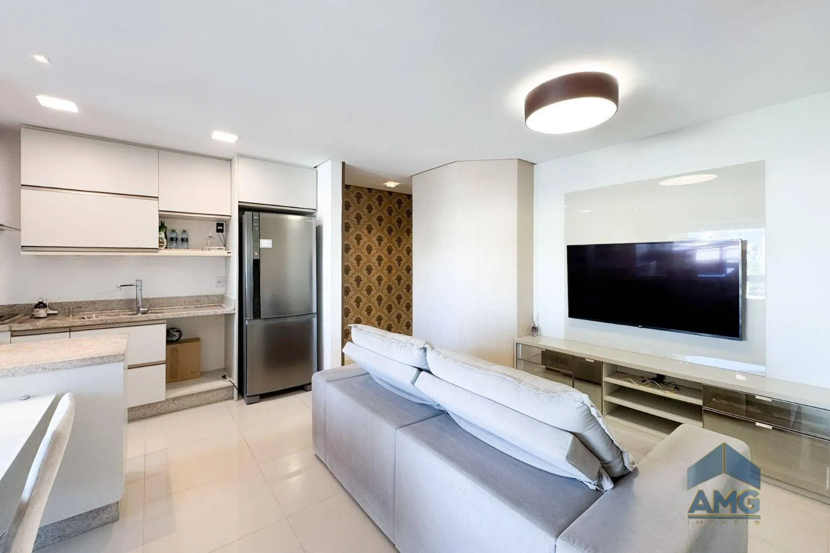 Apartamento 100% mobiliado com 3 dormitórios à venda, segundo dono, 83 m, com 2 vagas individuais por R$ 737.000 - Itoupava Seca - Blumenau/SC - foto 1