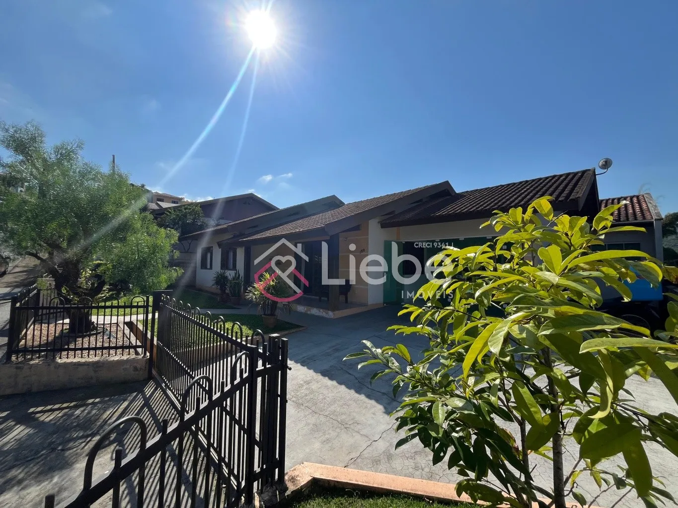 Linda casa em Testo Rega na cidade de Pomerode com 180,00m de área construída num terreno de 418,00m. — foto 2
