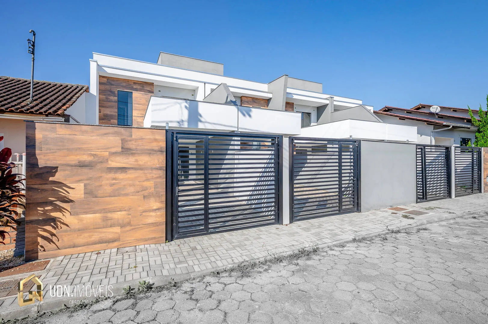 Sobrado à Venda | Poço Grande, Gaspar - SC - foto 1