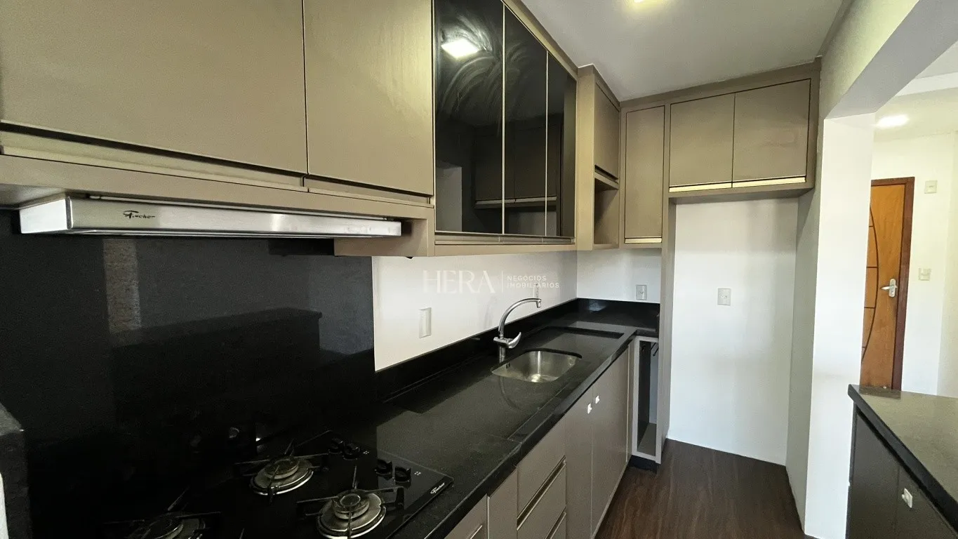 Apartamento semimobiliado 03 dormitórios com 01 suíte no bairro Fortaleza em Blumenau! - foto 1