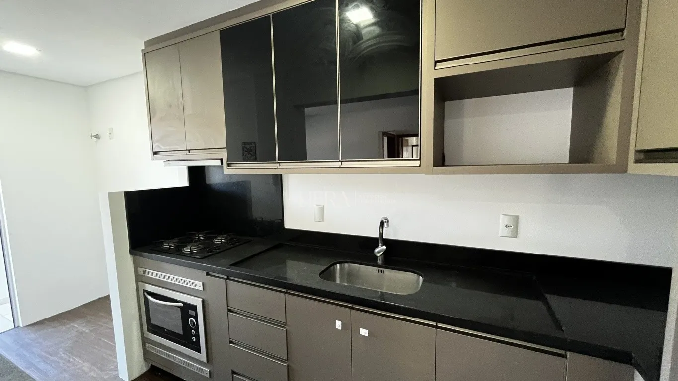 Apartamento semimobiliado 03 dormitórios com 01 suíte no bairro Fortaleza em Blumenau! — foto 2