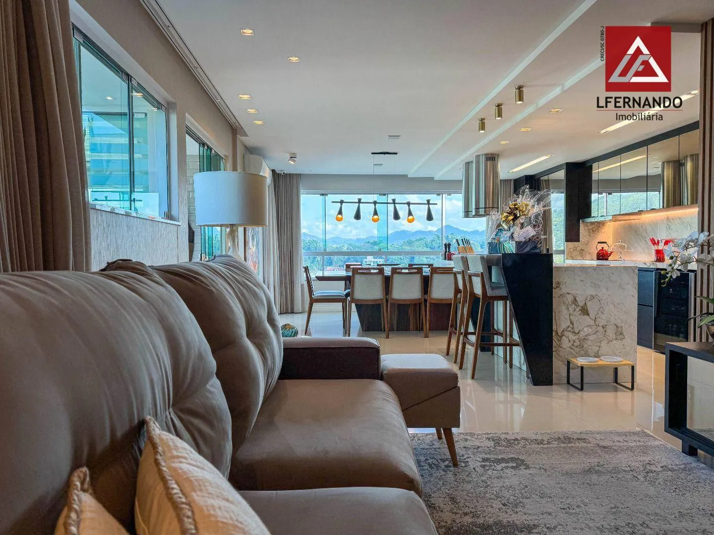 Cobertura totalmente mobiliada com 3 suítes à venda, 204 m por R$ 2.690.000 - Velha - Blumenau/SC — foto 5
