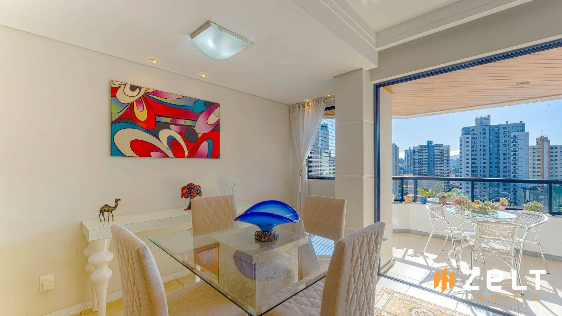Apartamento Semi Mobiliado 2 Dormitórios com 112m2, Á Venda no Bairro Victor Konder em Blumenau — foto 5