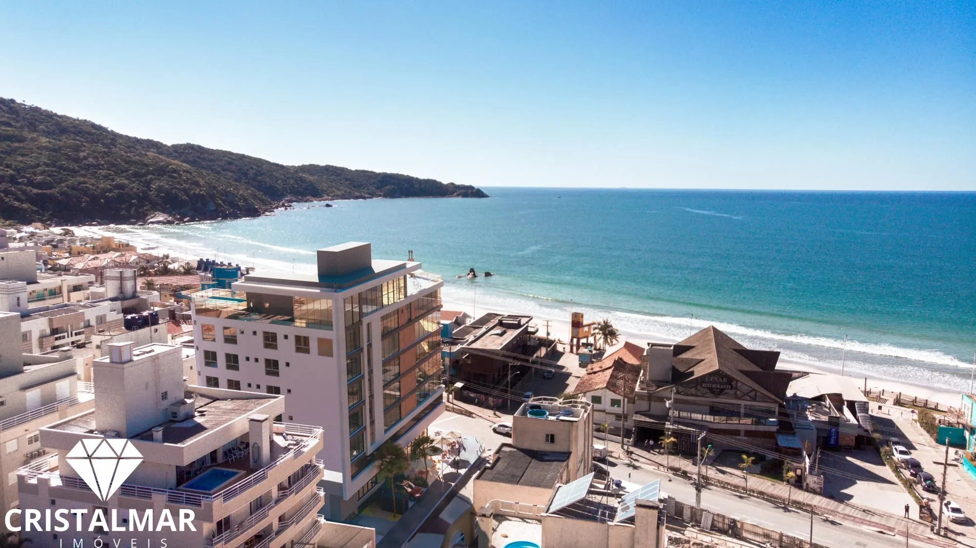 Sala comercial com ótima localização em Bombas - foto 1