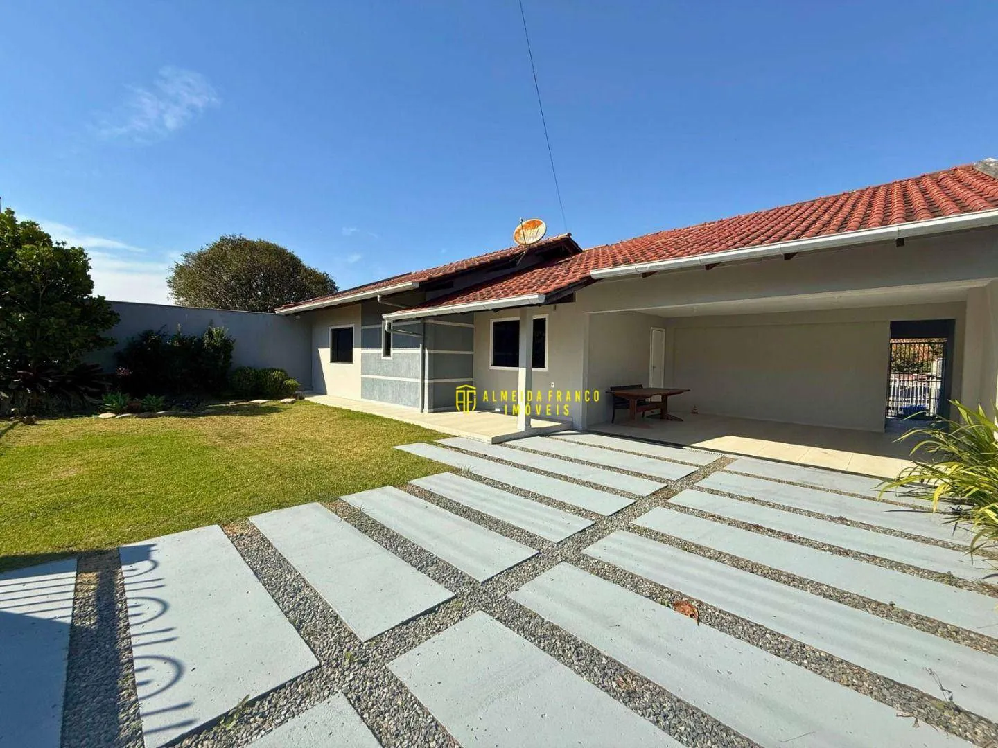 Casa com 3 dormitórios à venda, 204 m por R$ 830.000,00 - Fritz Lorenz - Timbó/SC - foto 1