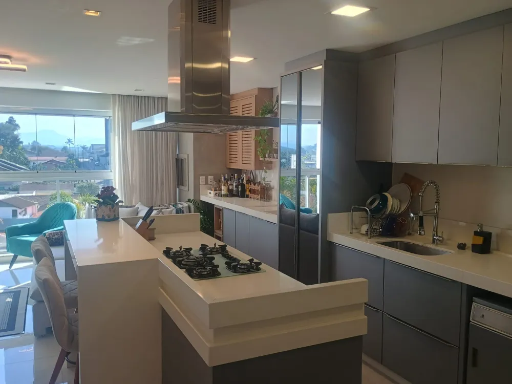 APARTAMENTO MOBILIADO 3 DORMITÓRIOS - ÁGUA VERDE — foto 2