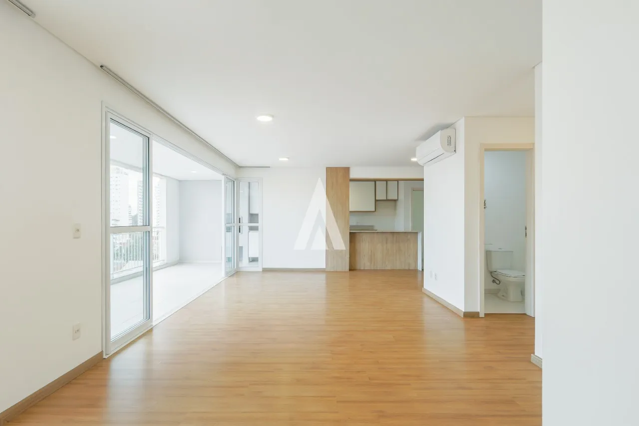 Apartamento com 3 suítes à venda no bairro Centro em Joinville-SC por R$1.250.000,00. — foto 2