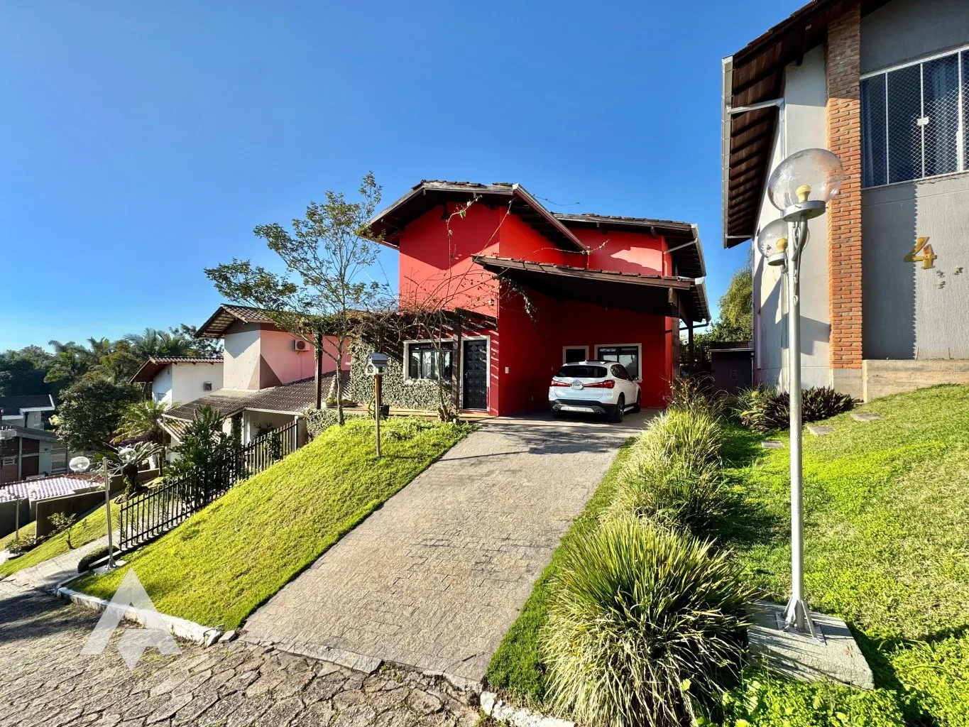 Casa à venda em condomínio fechado no Centro de Blumenau! - foto 1