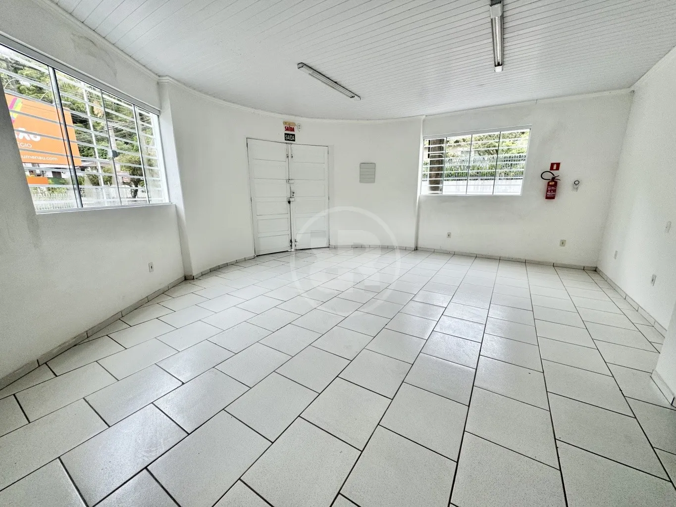 Casa Comercial com 156m em Esquina de Alta Visibilidade, para Alugar no bairro Bom Retiro em Blumenau/SC — foto 7
