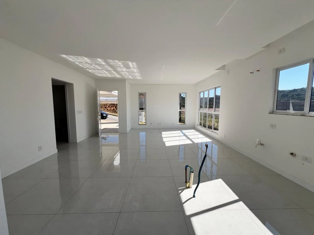 Casa Alto Padrão - 3 quartos - Bairro Margem Esquerda. — foto 5