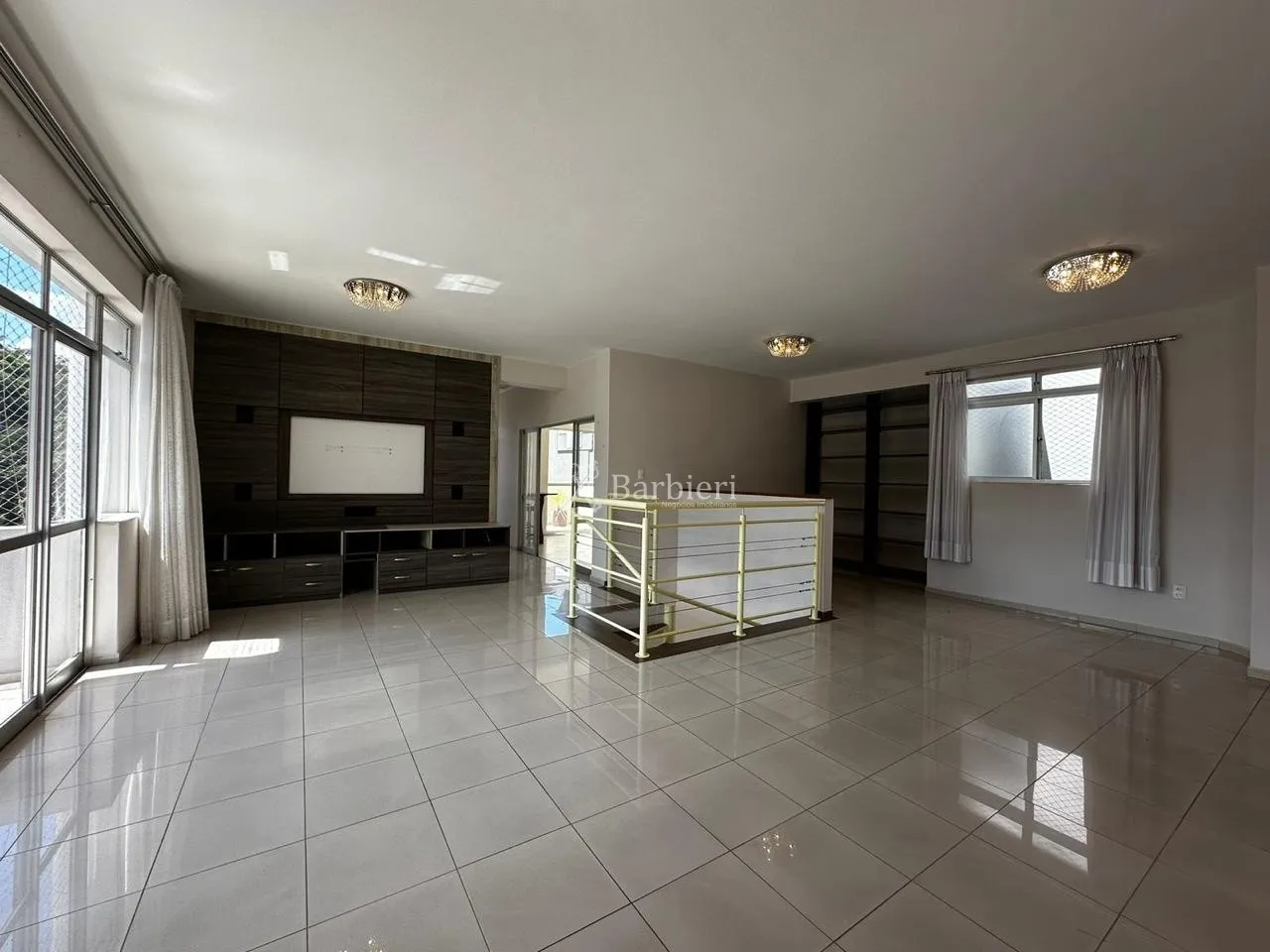 Apartamento com 3 quartos sendo 2 suítes e 2 vagas de garagem no bairro Victor Konder em Blumenau/SC — foto 2