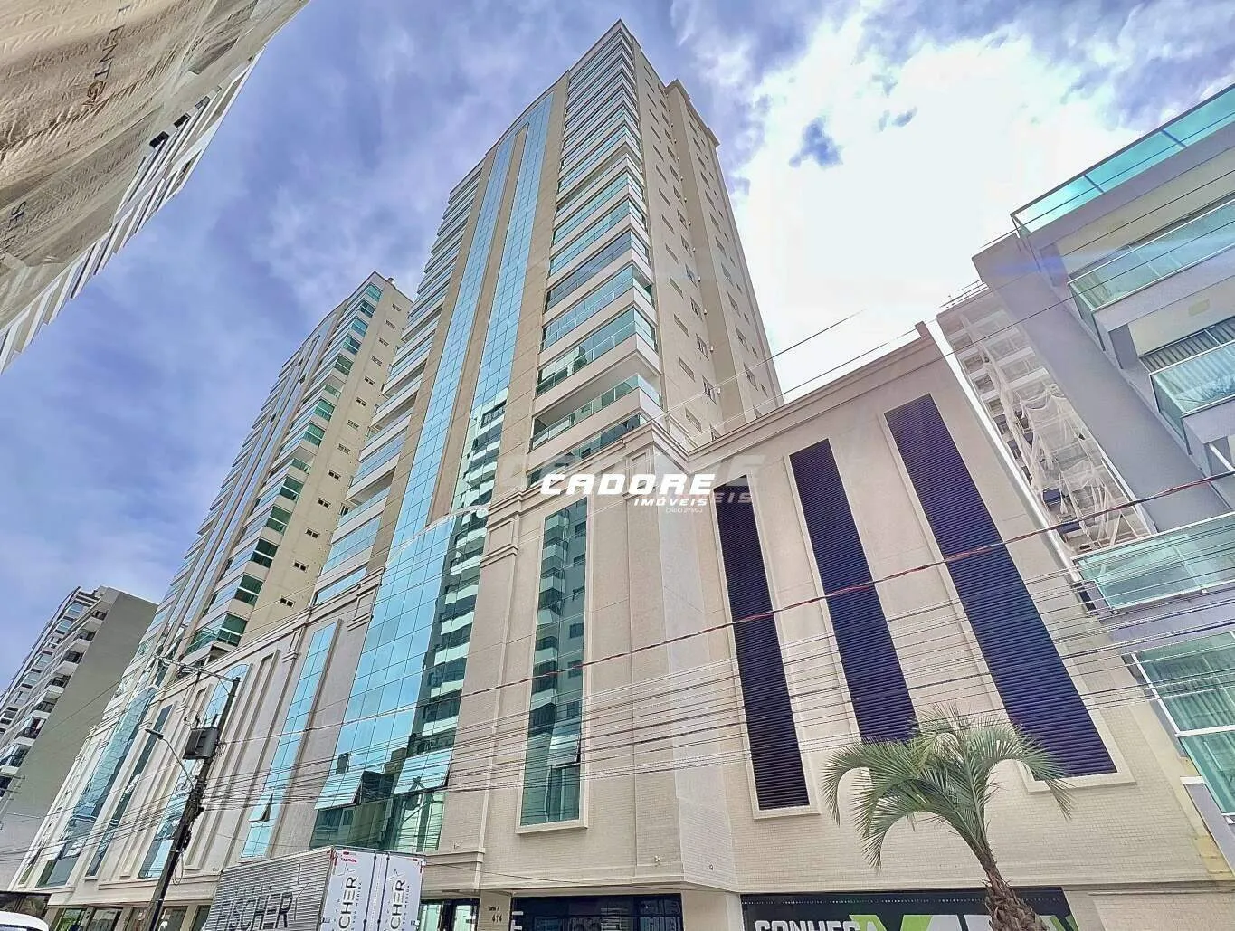 Apartamento com aproximadamente 130 m e vista para o mar, disponível para locação em Perequê - Porto Belo | Cadore Imóveis — foto 2