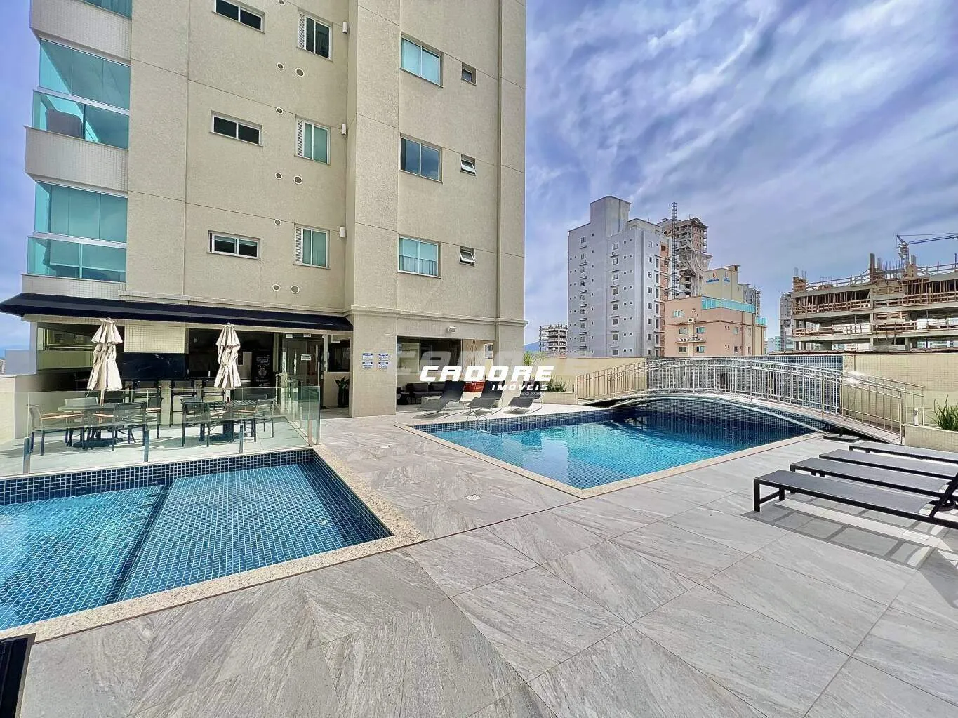 Apartamento com aproximadamente 130 m e vista para o mar, disponível para locação em Perequê - Porto Belo | Cadore Imóveis — foto 3