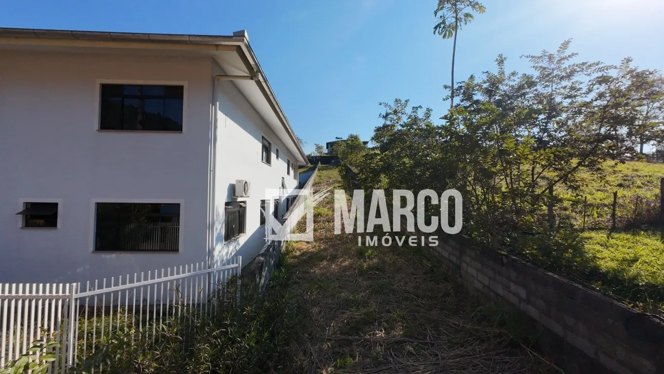 Terreno no Centro com Construção 70% Concluida — foto 4