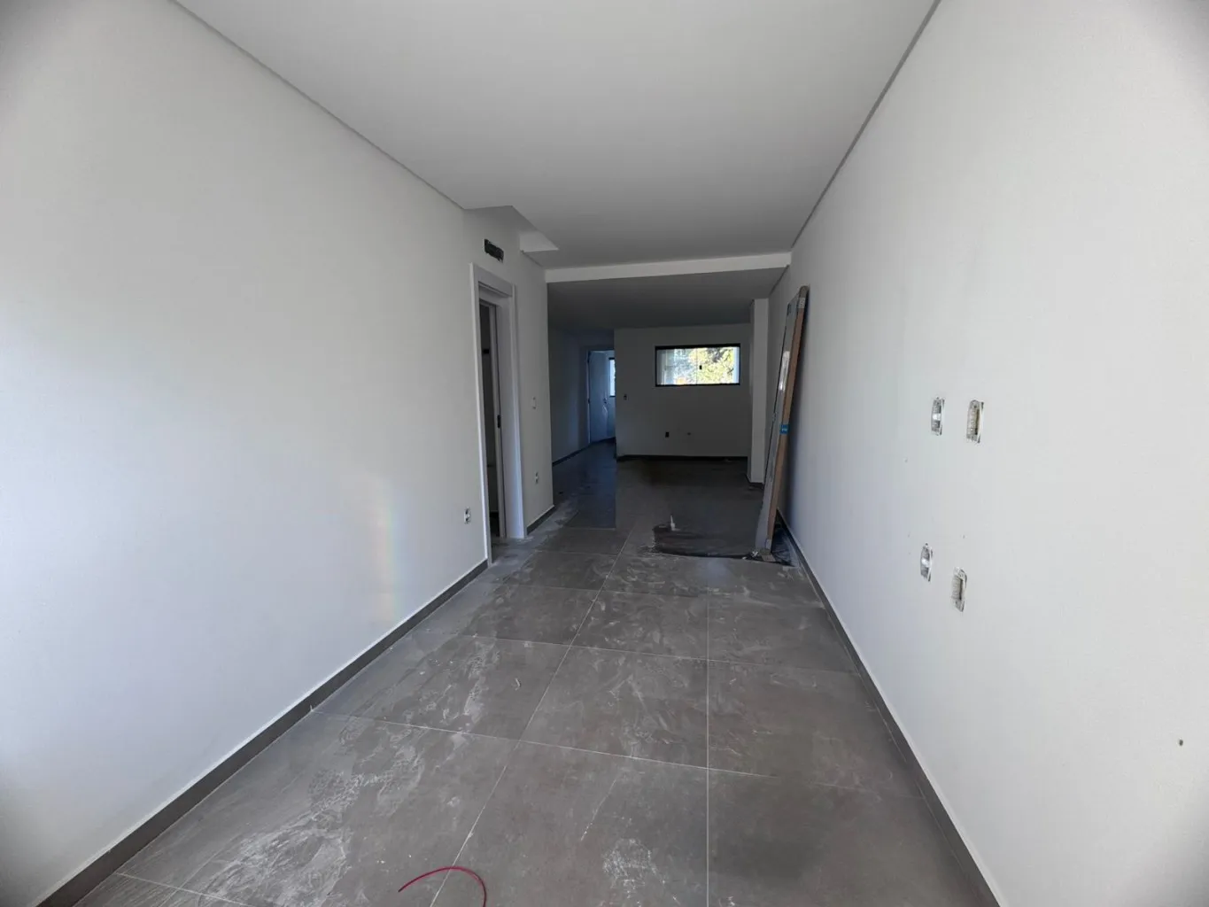 Sobrado Triplex, localizado no bairro Escola Agrícola, — foto 4