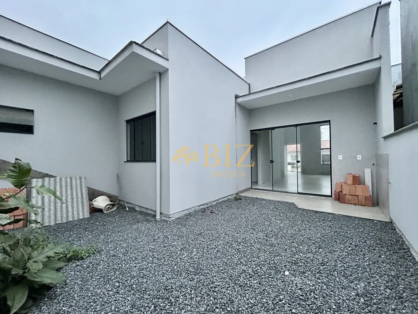 Belíssima casa nova, com 2 dormitórios (1 suíte) e muito espaço de terreno na Margem Esquerda em Gaspar! — foto 4