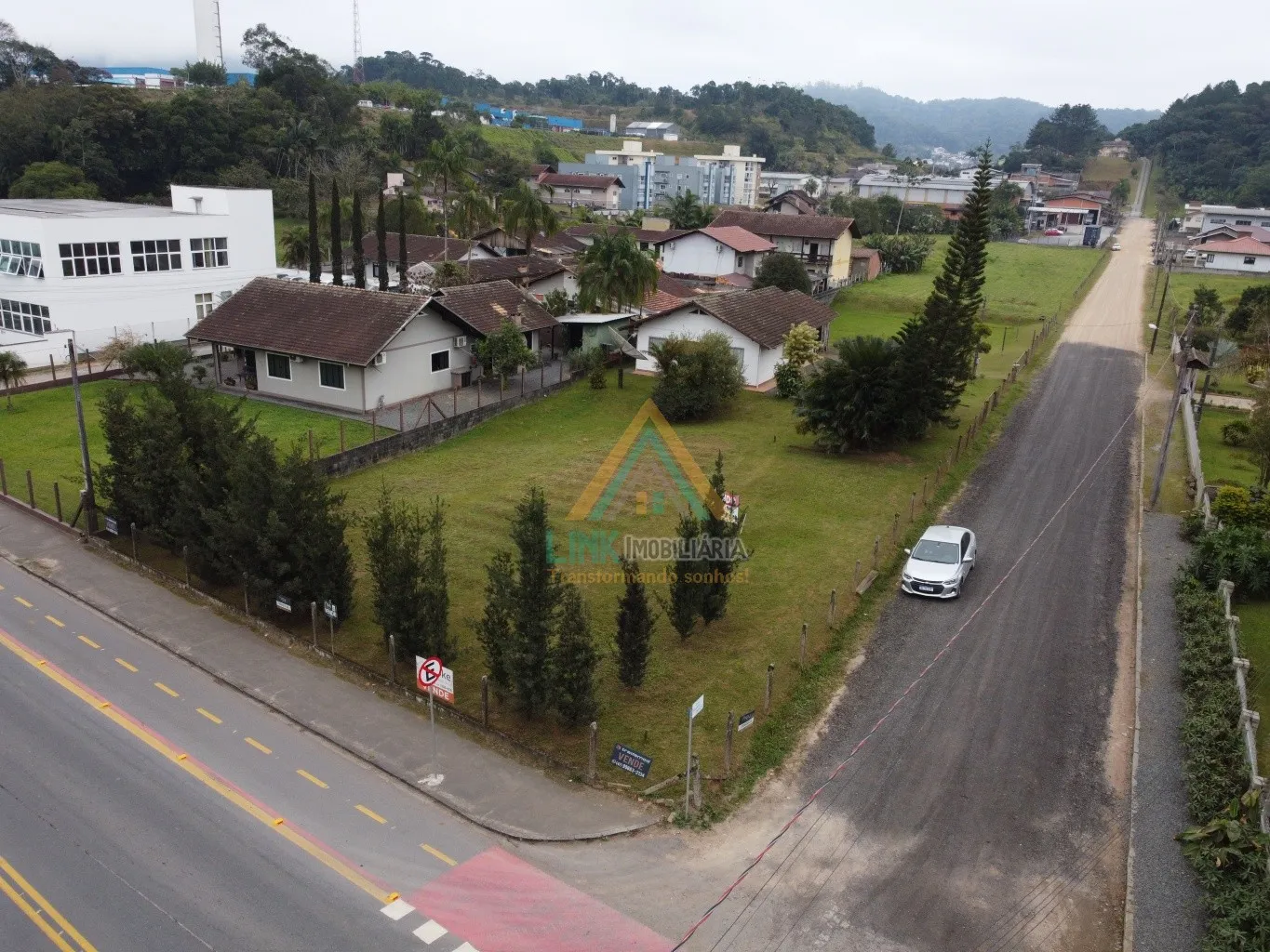 Excelente Terreno com 2.130,83m no Centro da cidade de Pomerode. - foto 1
