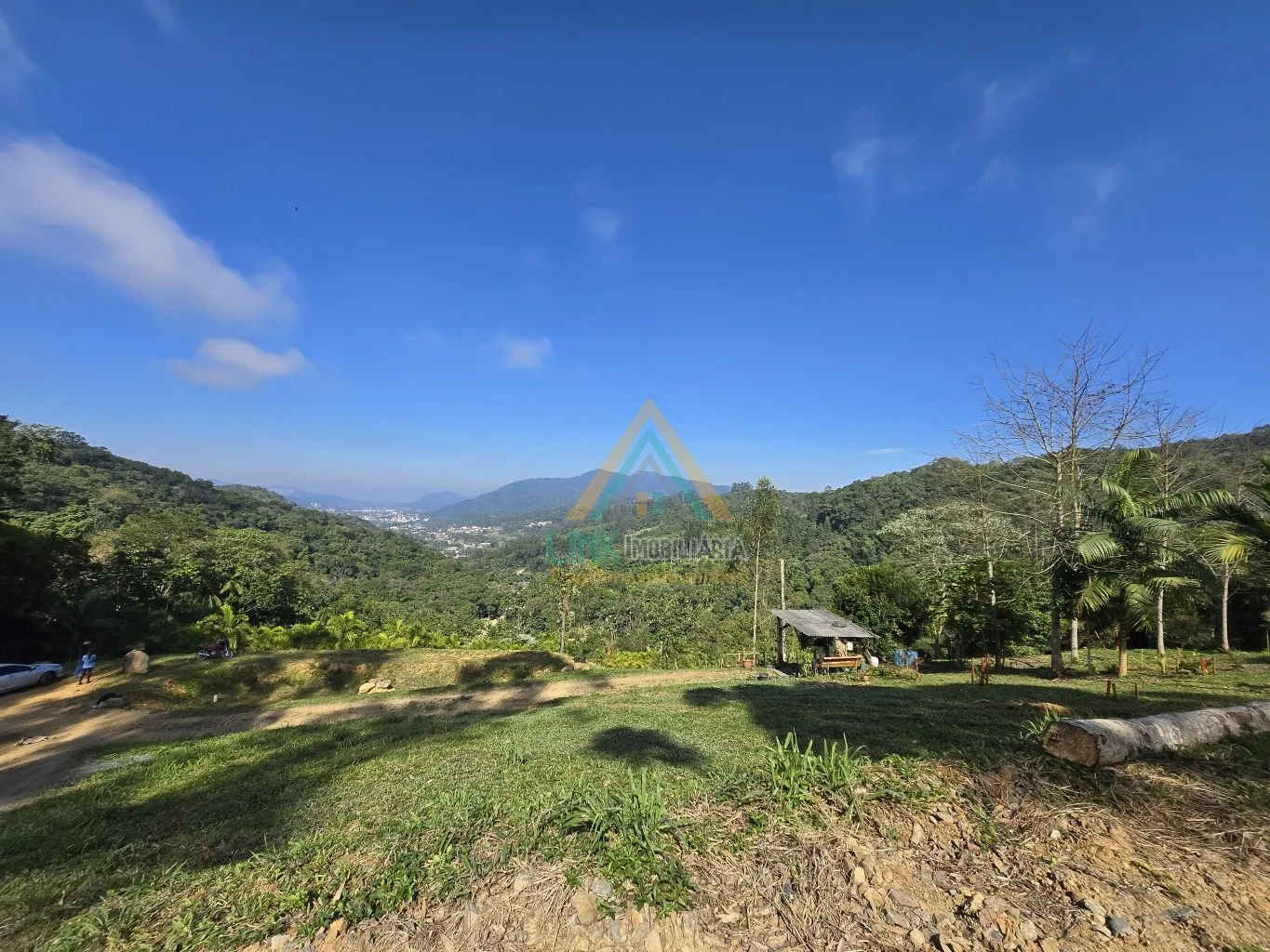 Sítio com visão do Centro de Pomerode, com terreno com 94.274,10m. - foto 1