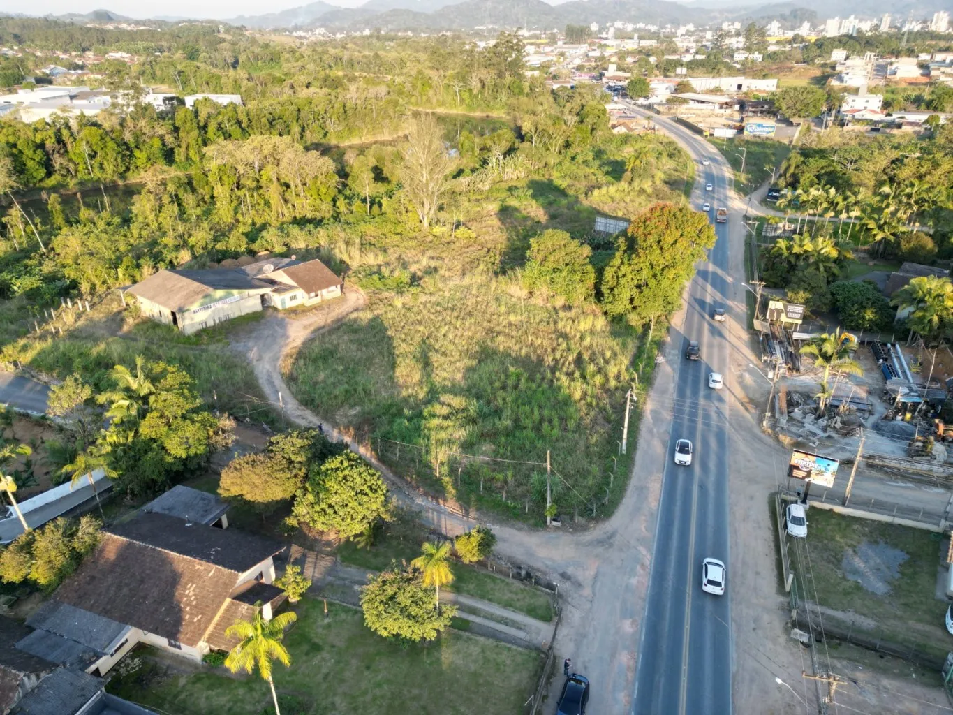 Terreno para comercial e industrial - foto 1