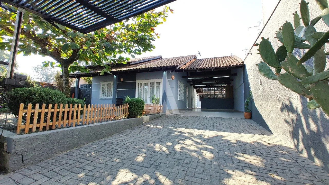 Casa com 2 quartos e edícula nos fundos à venda no bairro Santo Antônio em Joinville - SC por R$ 795.000,00. — foto 6