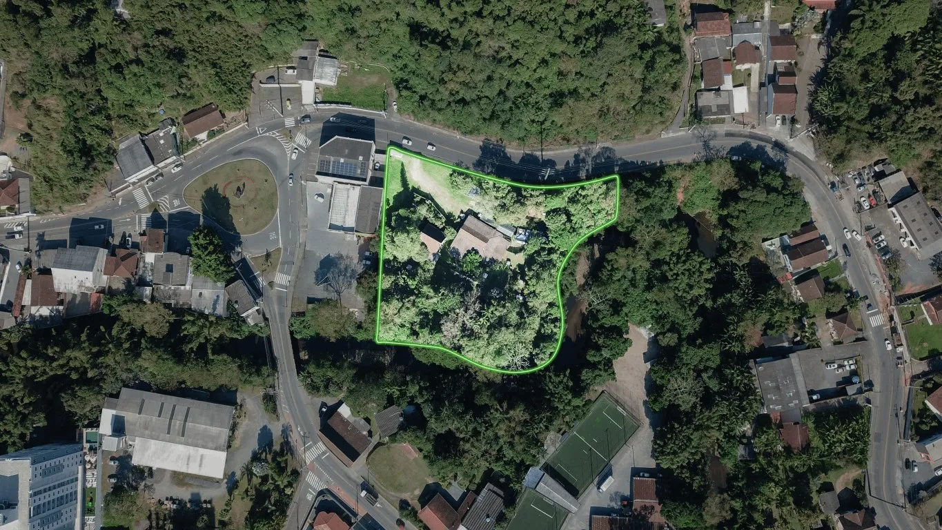 Oportunidade Única em Blumenau: Terreno para Permutar ou Venda! Área Total: 6.341,04 m. - foto 1