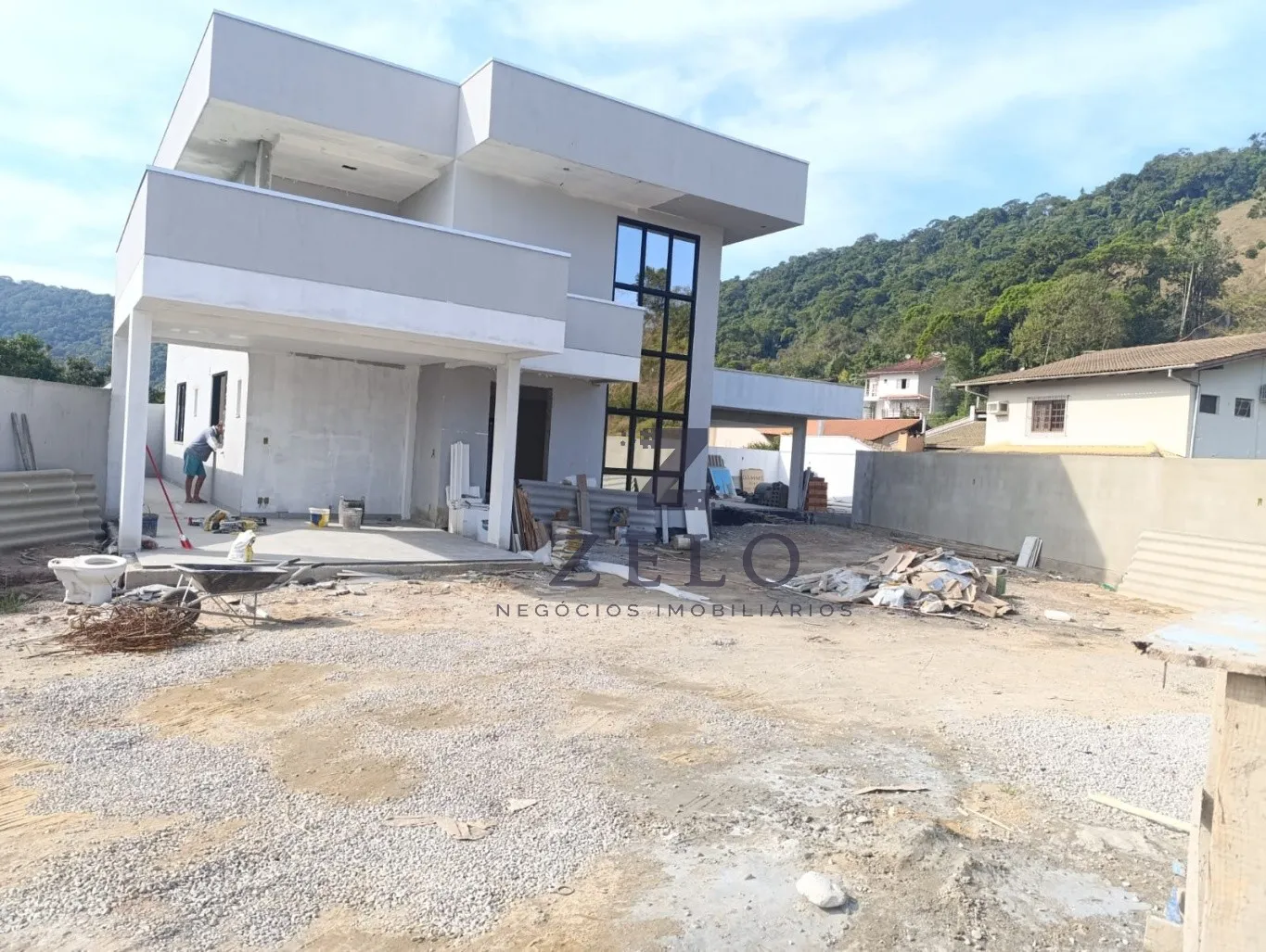 Magnífica Casa Nova no Loteamento São Francisco - Na Divisa entre Gaspar e Blumenau — foto 2