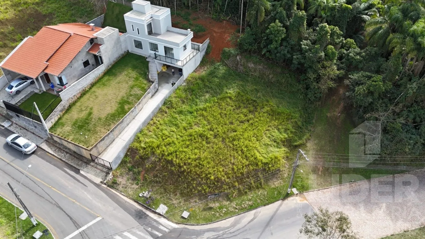 Terreno de esquina com 607,70m no bairro Encano - Indaial — foto 2