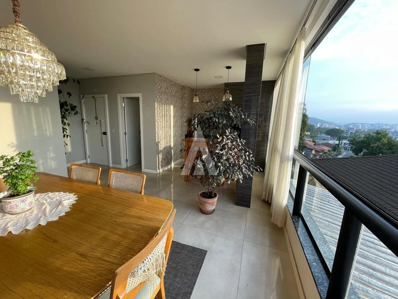Apartamento com 3 suítes à venda no bairro Saguaçu em Joinville - SC por R$ 1.150.000,00. — foto 4
