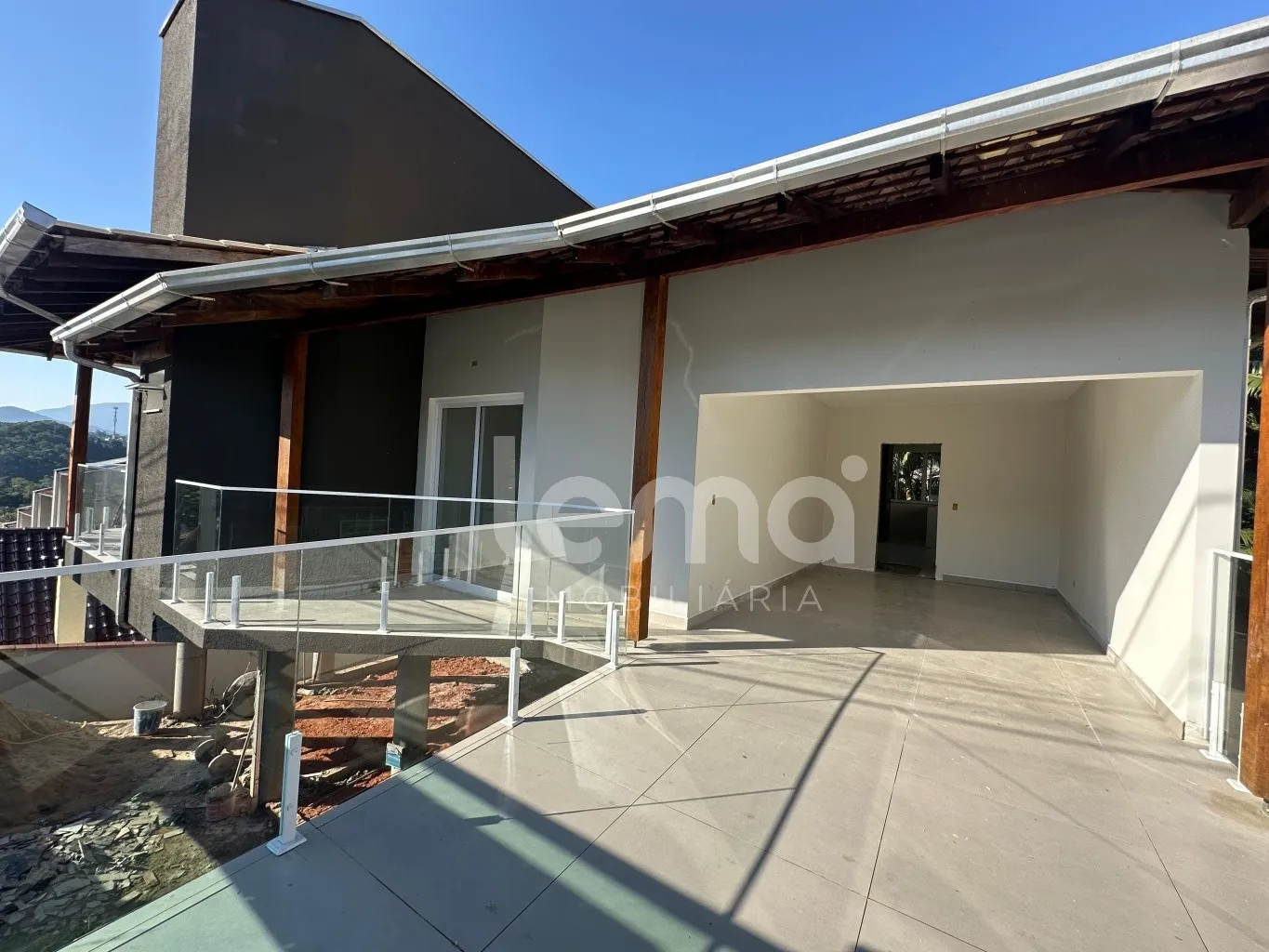 Casa com 3 suítes no bairro Tribess em Blumenau. - foto 1
