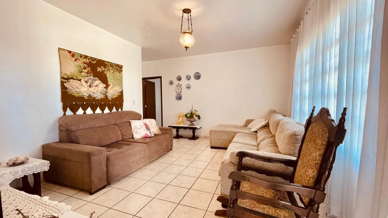 Casa de Frente para o Mar na Praia de Navegantes - Bairro Meia Praia — foto 3