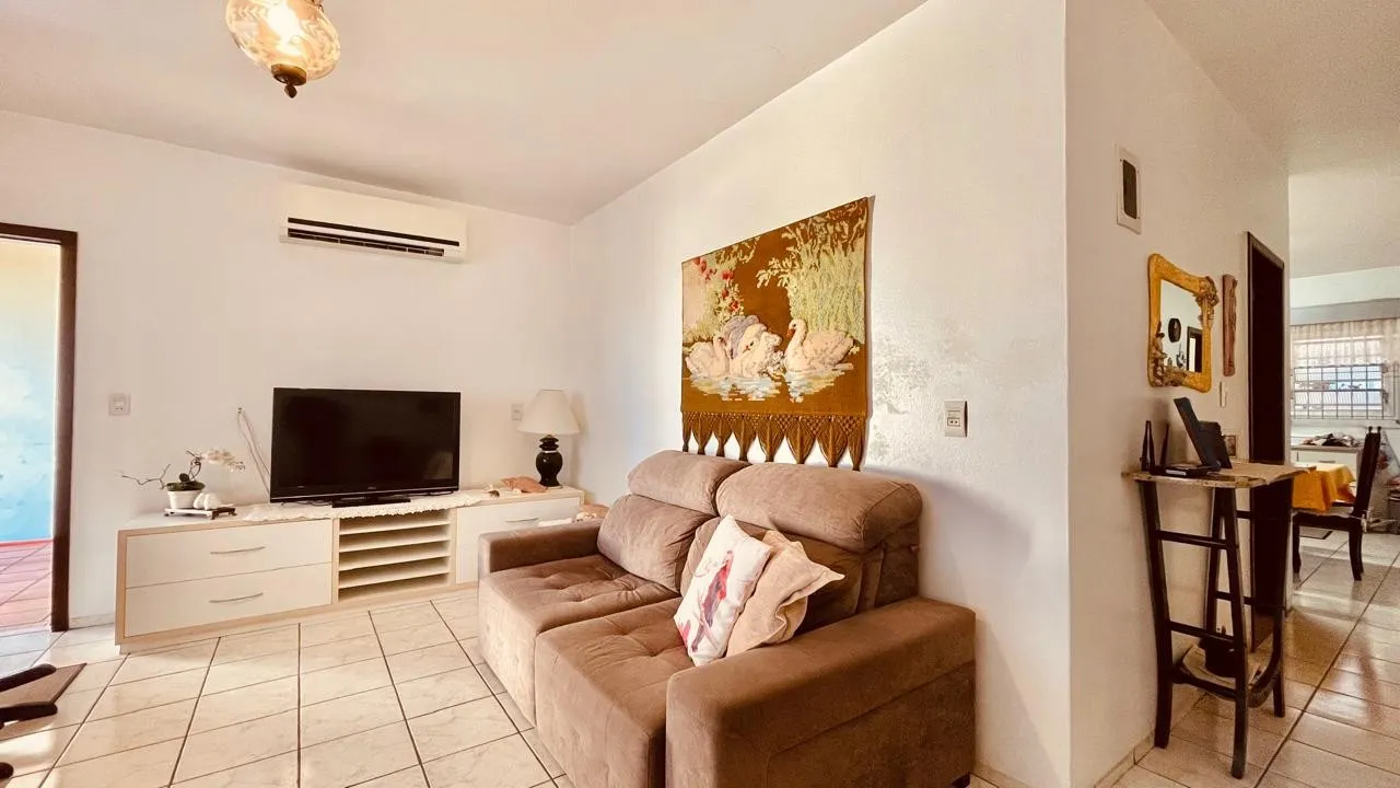 Casa de Frente para o Mar na Praia de Navegantes - Bairro Meia Praia — foto 6
