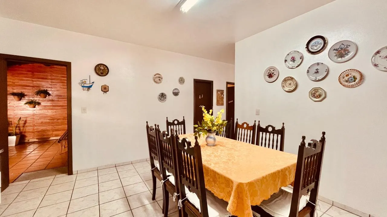 Casa de Frente para o Mar na Praia de Navegantes - Bairro Meia Praia — foto 7