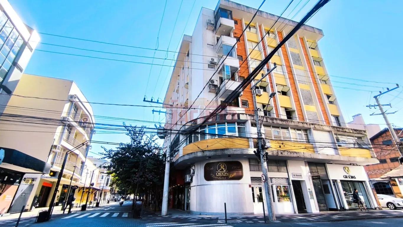 Sala comercial com aproximadamente 67m no Bairro Centro. - foto 1