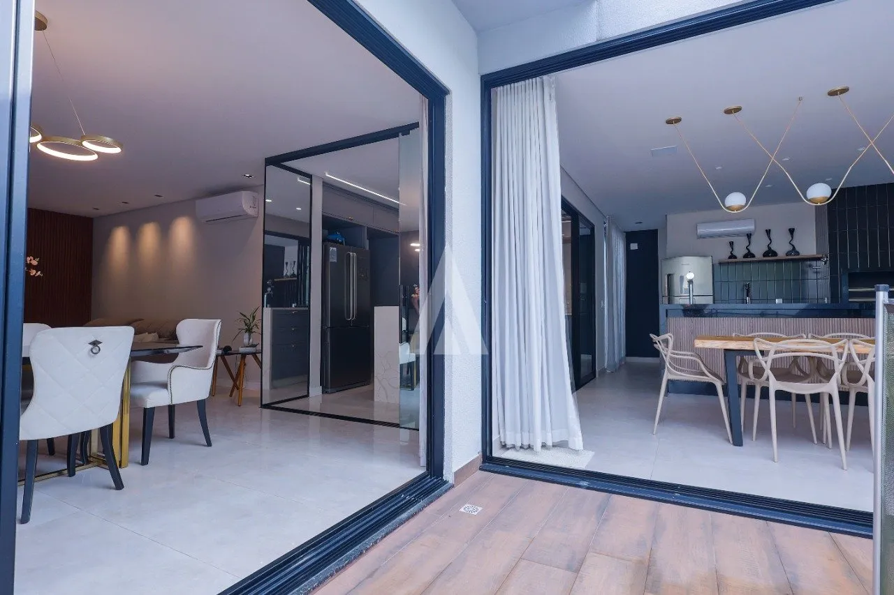 Casa em condomínio fechado com 3 suítes à venda no bairro Vila Nova em Joinville - SC de R$ 2.100.000,00 por R$ 1.890.000,00. — foto 4