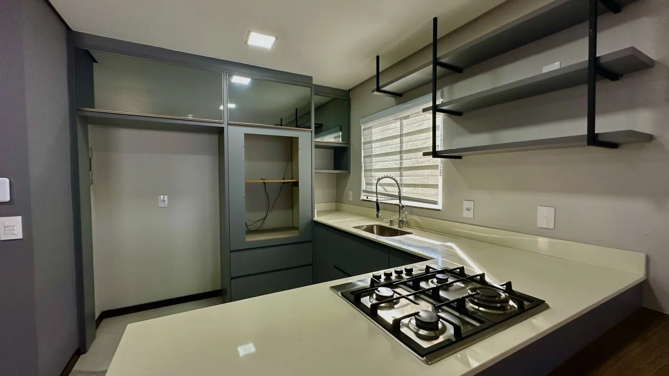 Casa de alto padrão, arquitetura moderna no bairro Tribess — foto 7