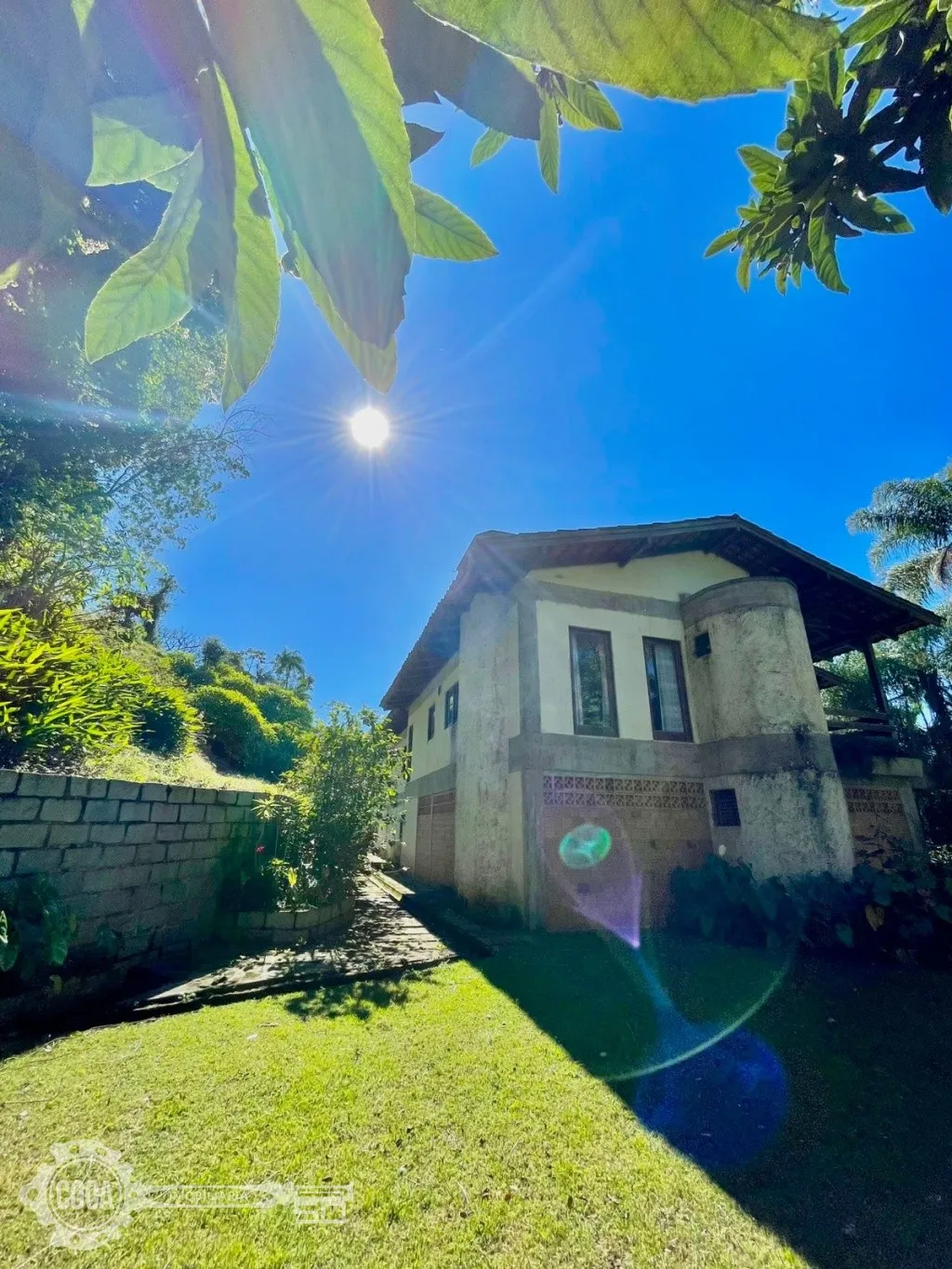 Ampla Casa à Venda no Bairro Água Verde — foto 2