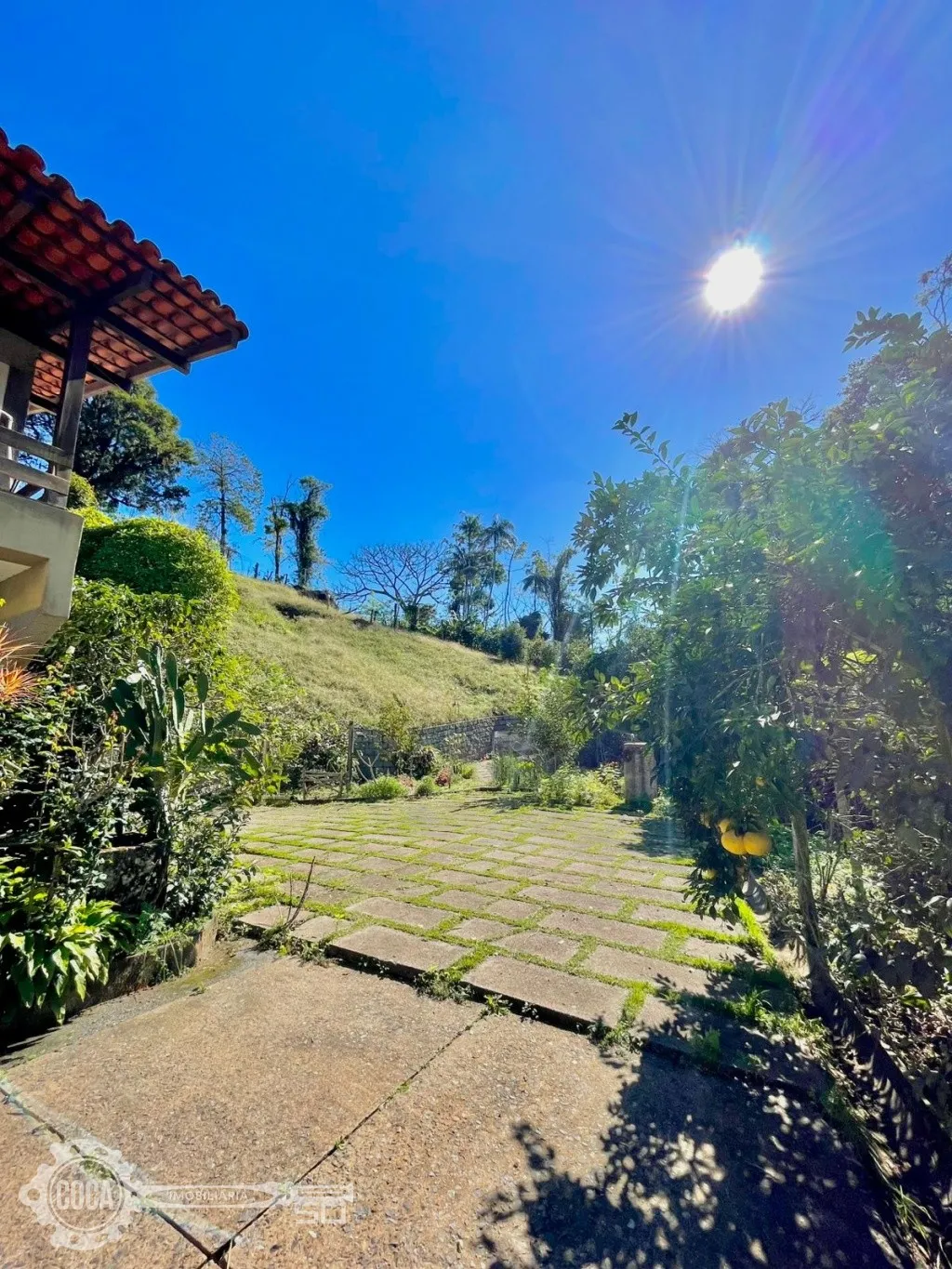 Ampla Casa à Venda no Bairro Água Verde — foto 3