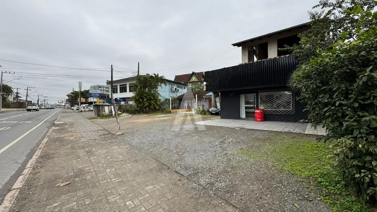 Terreno residencial ou comercial com 725,00m à venda no bairro Floresta em Joinville - SC por R$1.500.000,00. - foto 1