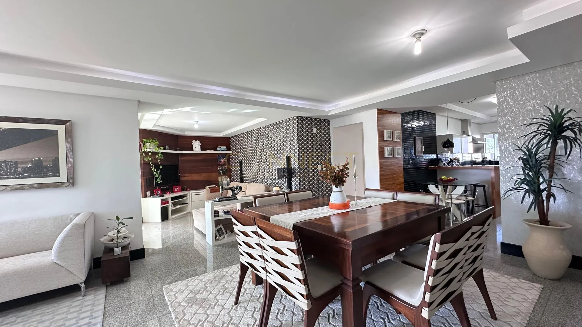 Apartamento 3 dormitórios Sendo 1 Suíte no Bairro Vila Nova - foto 1